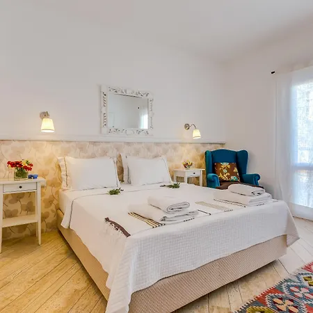 Ev Bharat Butique Hotel,