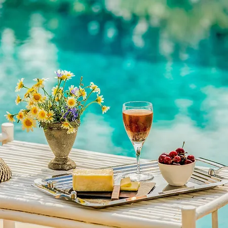 Ev Bharat Butique Hotel, Hotel