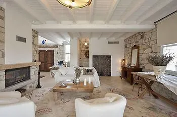 Ev Bharat Butique Hotel, 2* Alaçatı