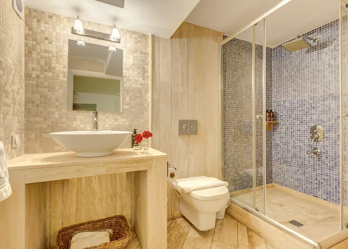 Ev Bharat Butique Hotel, Szálloda