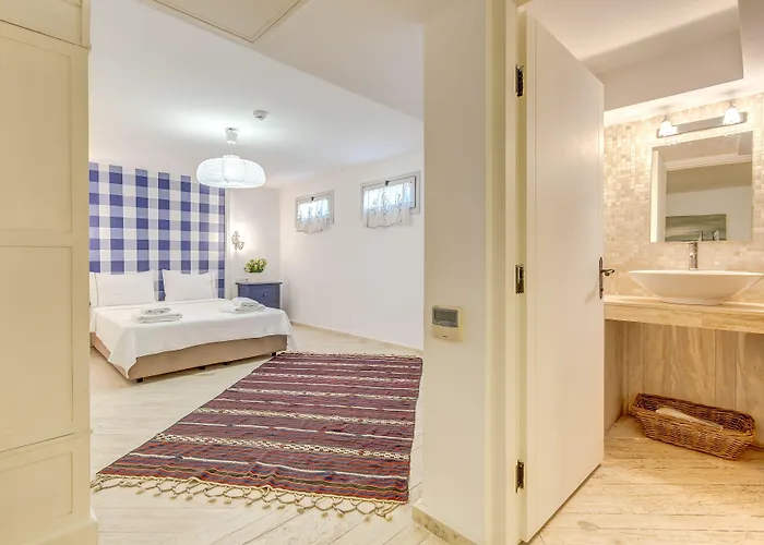 Ev Bharat Butique Hotel,